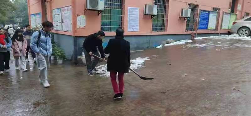 邵陽市華龍中學,邵陽中學教育,高中教育,師資雄厚,名優(yōu)教師